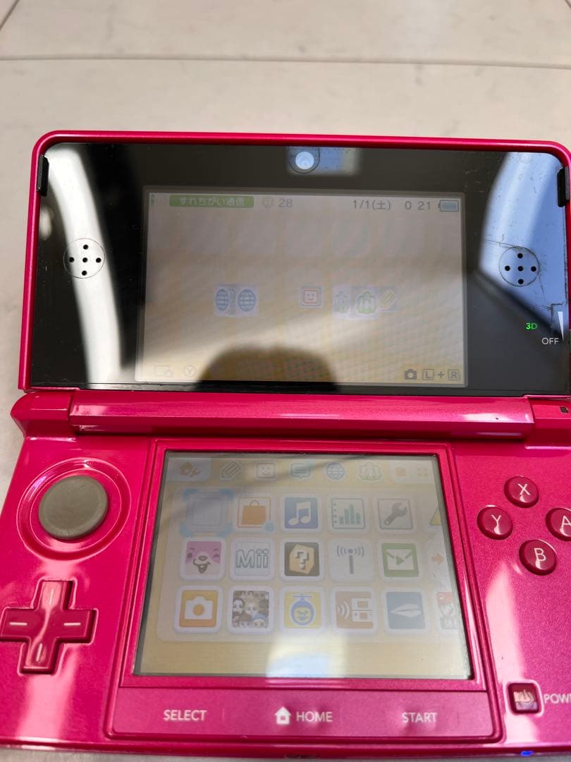 Nintendo 3DS ピンク、ブラック 本体+ソフト14本、充電器 - メルカリ