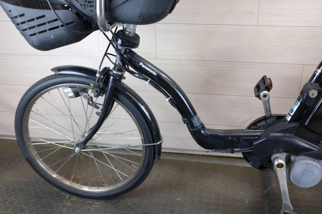 パナソニック ギュット　20インチ　3段　8.9Ah（5点灯）充電器あり