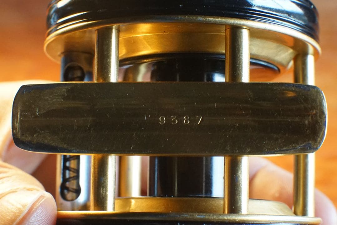 ABU アンバサダー 5000 デラックス メンテ済 フレーム修正済 - メルカリ