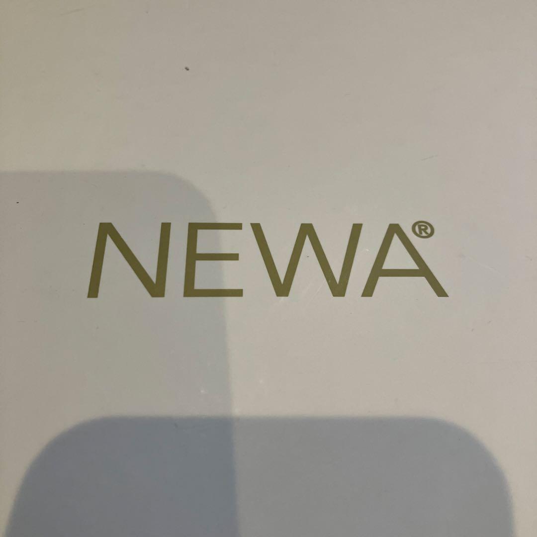 NEWA 美顔器 ピンク 医療機器メーカーが提案する「サブマイクロ波RF美顔器」NEWAリフト