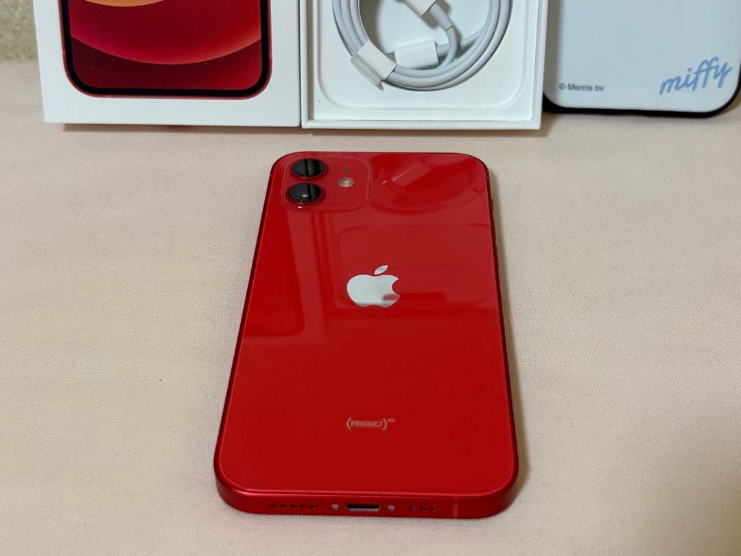 Apple iPhone 12 PRODUCT(RED) 本体とカバー