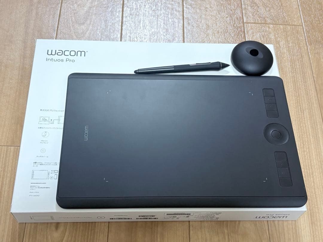 WACOM Intuos Pro Medium（旧版） PTH-660 - メルカリ