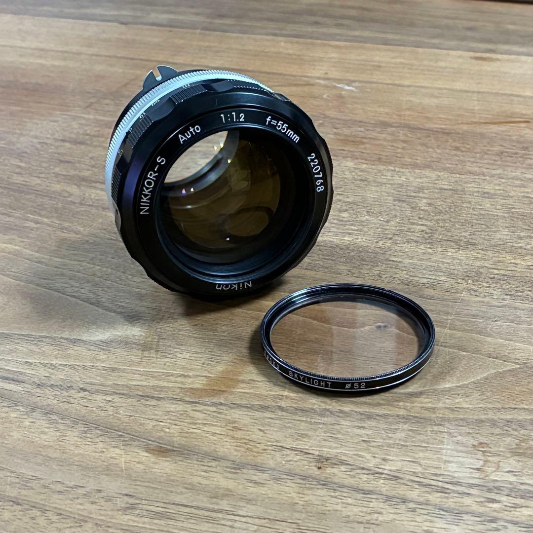 NIKKOR-S auto 55mm f/1.2 ニコン Review: Nikon Nikkor 55mm 1.2 Ai - The first f/1.2 F-mount lens
