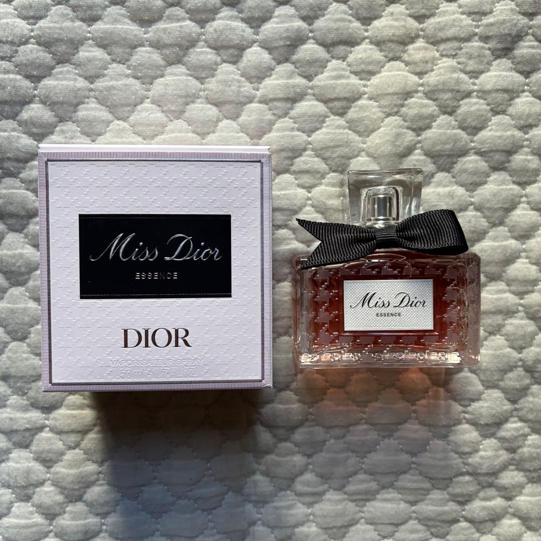 新品未使用】Miss Dior Essence 50ml ホリデーコレクション