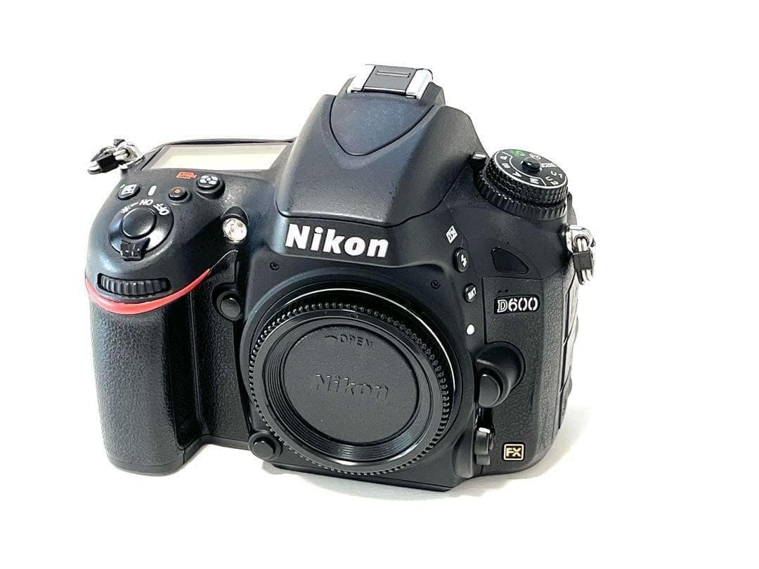 ☆撮影数3900回以下☆Nikon D600ボディセット美品希少 FXフルサイズ