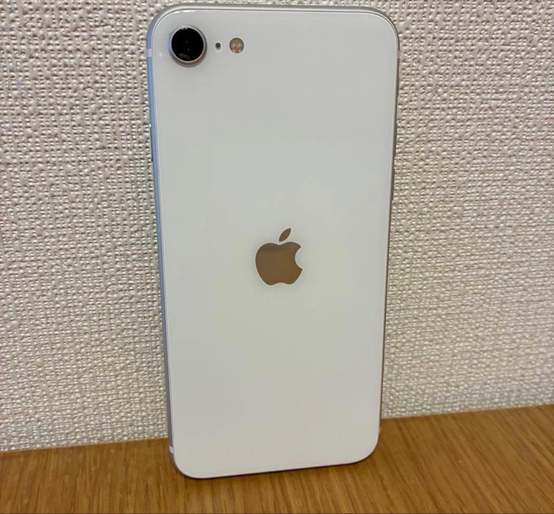 Apple iPhone SE 第二世代 ホワイト　64GB Amazon | 【整備済み品】 Apple iPhone SE（第2世代） 64GB ホワイト