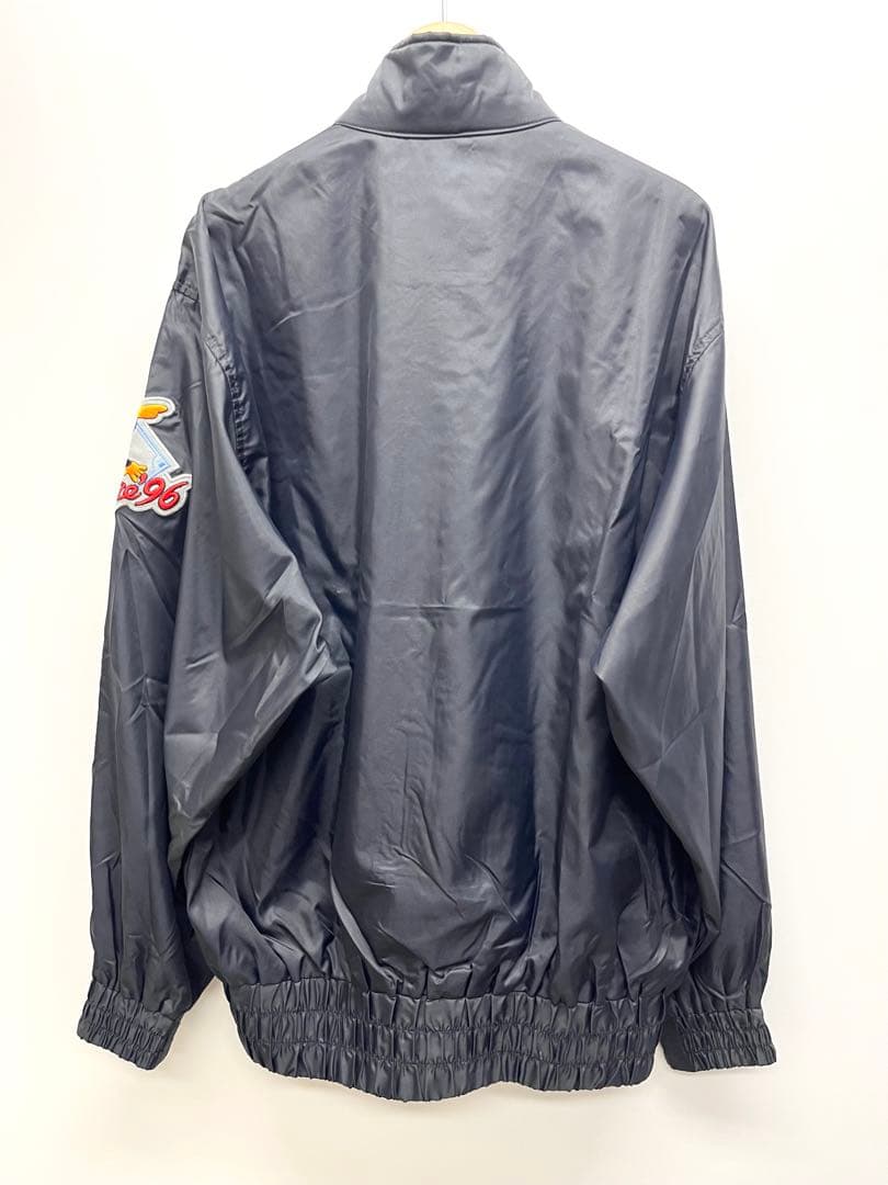 90s デサント製 読売ジャイアンツ 巨人 ナイロン ジャケット