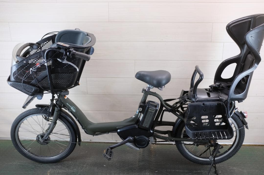 電動自転車 ヤマハPAS　KISS 20インチ 3段変速 8.7Ah　充電器付属