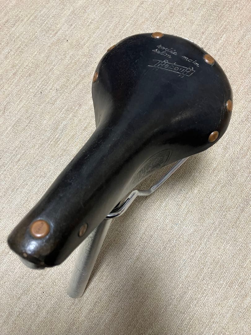 IDEALイデアル90 ルブールサイン入り アルミベース サドル フランス製