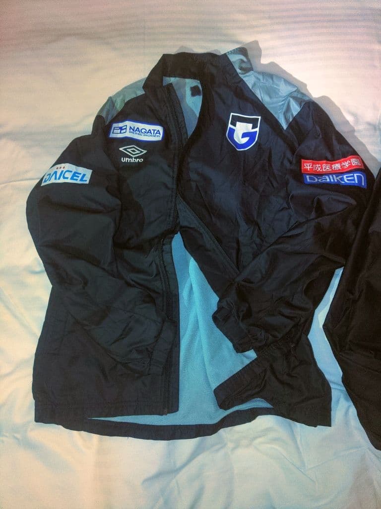 ガンバ大阪 支給品 ウォーマー上下 + 長袖ユニフォーム - メルカリ