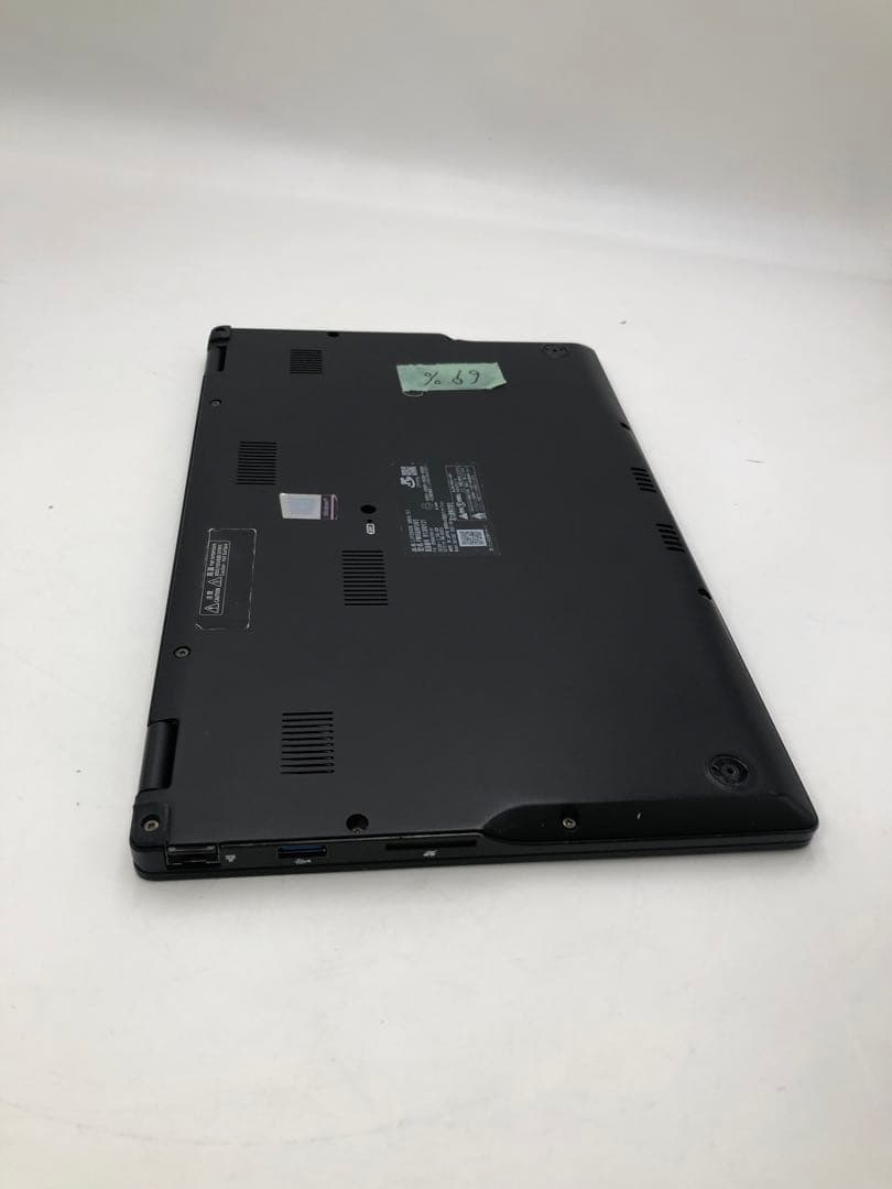 富士通 LIFEBOOK i3 -1115G4 8GBメモリ SSD 256GB