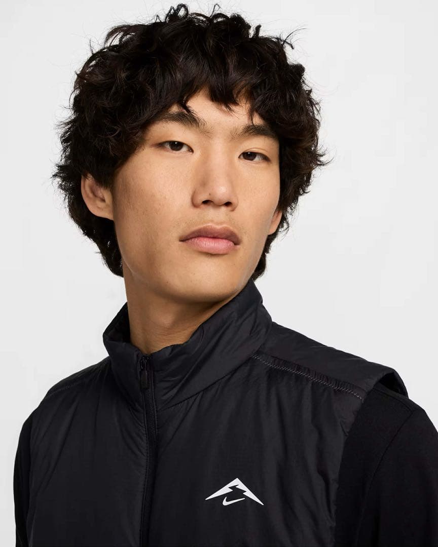 L ナイキ ランディビジョン エアロレイヤー ベスト FZ0002-010 - メルカリ