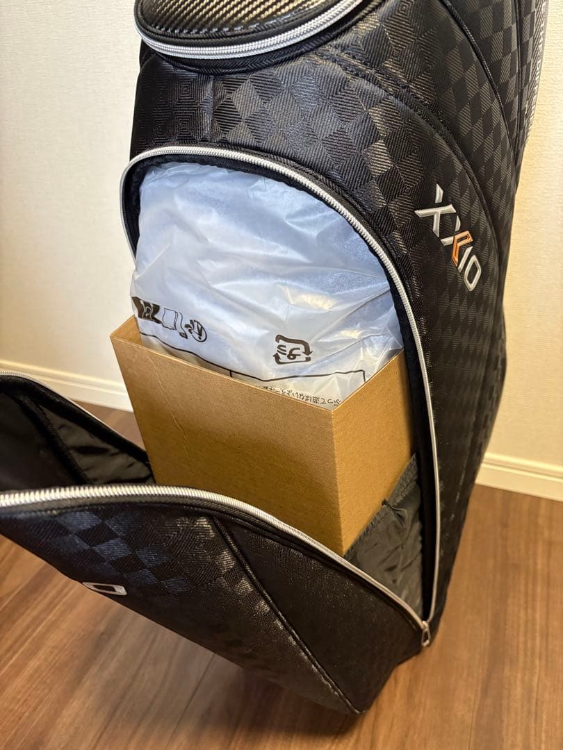 XXIO 超軽量ゴルフバッグ 2.2kg 9.5インチ
