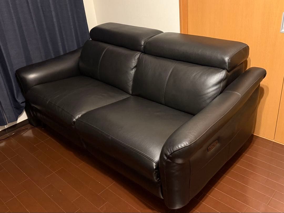 ヤマダオリジナル 電動リクライニングソファ「YES140004BK3P」ブラック ヤマダオリジナル 電動リクライニングソファ「YES140004BK3P」ブラック