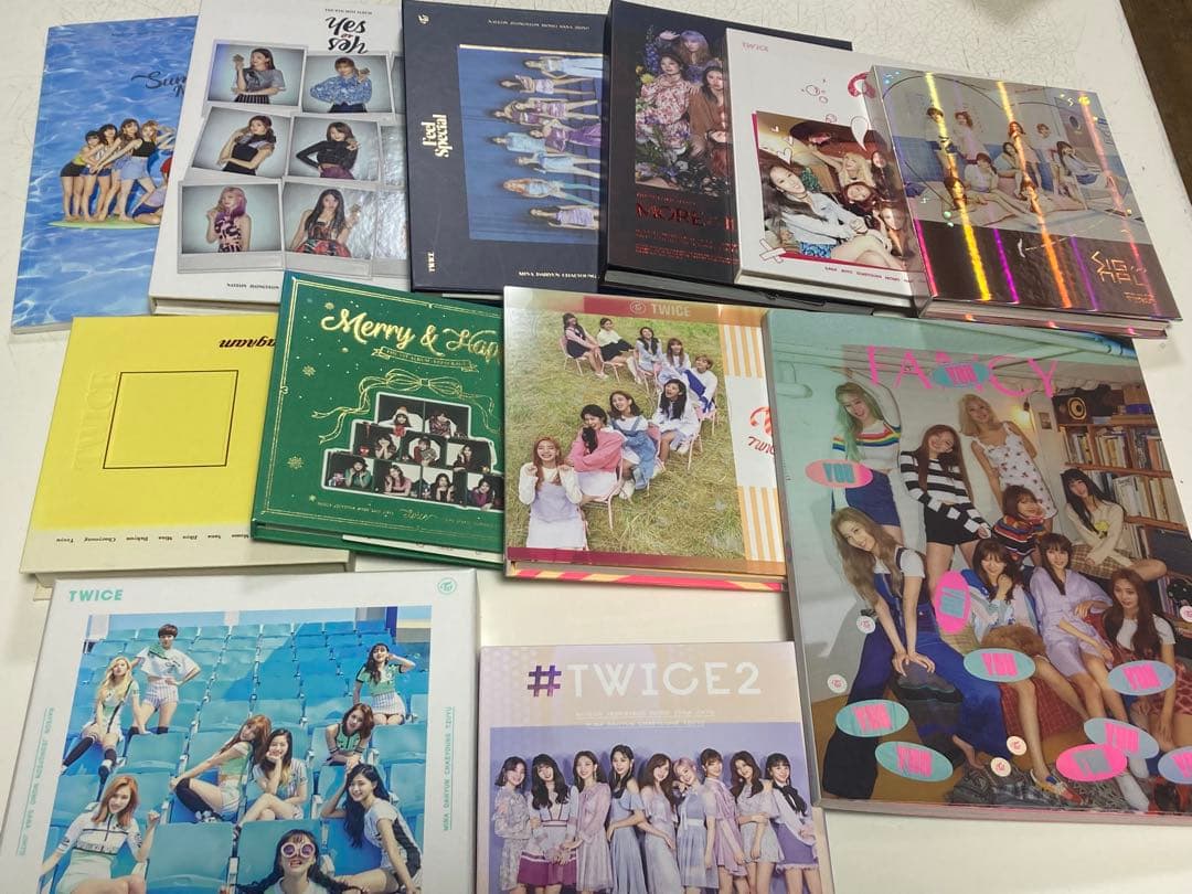 TWICE アルバムセット 複数タイトル まとめ売り - メルカリ