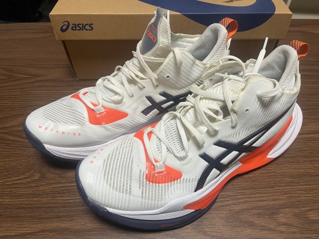 ASICS メタライズ2 28cm バレーボールシューズ NEWカラー登場 アシックス バレーボールシューズ 数量限定『METARISE