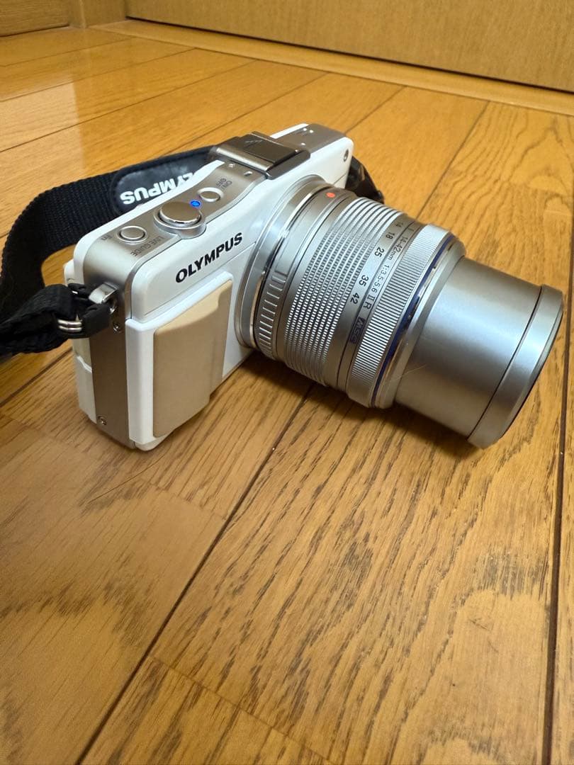 OLYMPUS E-PM2 レンズキット ミラーレス一眼 Amazon | OLYMPUS ミラーレス一眼 PEN mini E-PM2 ボディ ホワイト E