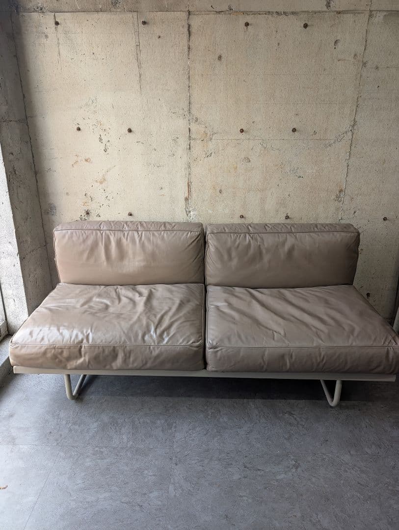カッシーナ　コルビジェ　シャルロットペリアン　ピエールジャンヌレ　Cassina Cassinaによるル・コルビュジエ、ピエール・ジャンヌレ、シャルロット