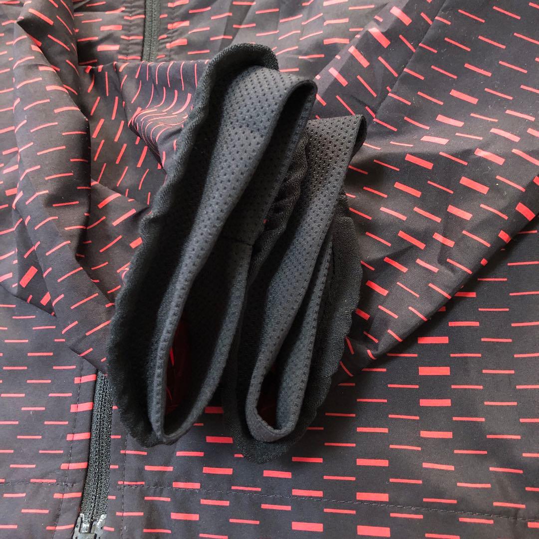 美品 NIKE レーサーフューズジャケット ウインドブレーカー レッド XL