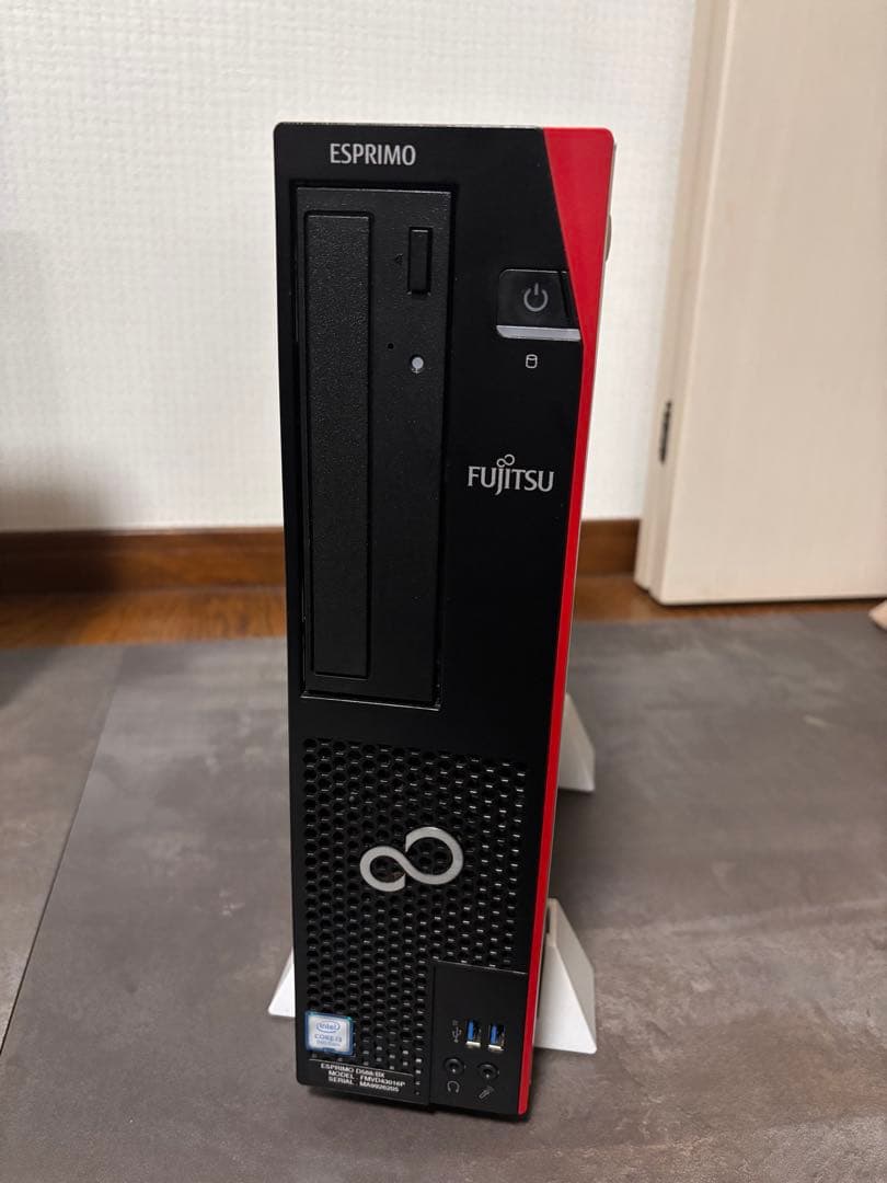 Fujitsu ESPRIMO D588/BX デスクトップPC Corei3 デスクトップ 富士通 ESPRIMO D588/BX Core i3 9100 3.6GHz/8GB/128GB