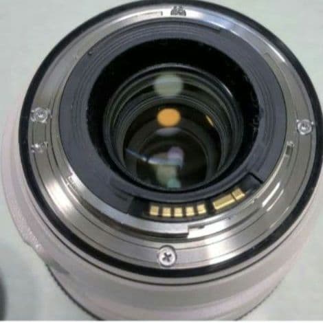 超美品　Canon EF 70-300mm f/4-5.6 IS USM ズーム