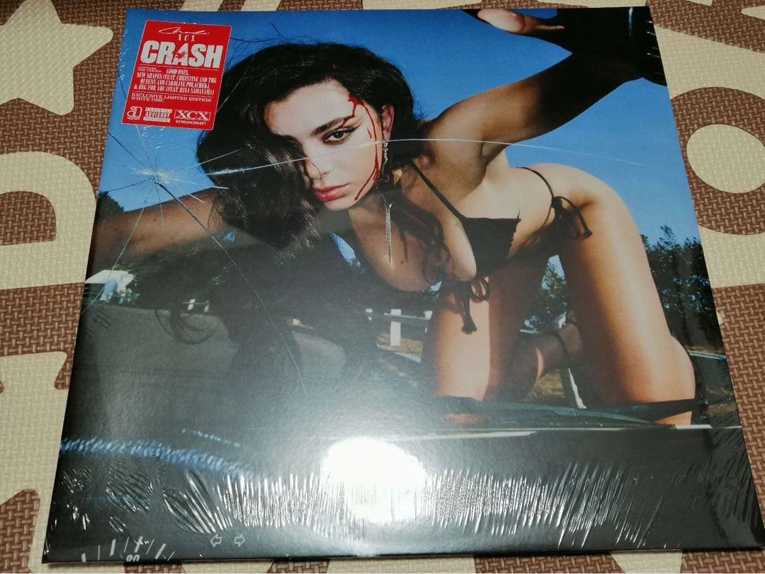 Charli XCX Crash WHITE VINYLレコードLP - メルカリ