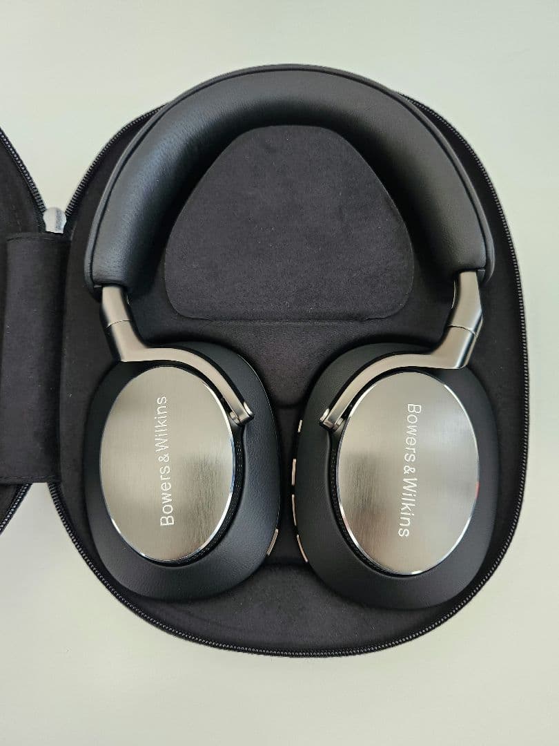 バウワースアンドウィルキンス★Px8★Bowers&Wilkins Amazon.co.jp: 【Bowers & Wilkins】 Px8 (タン) ワイヤレス