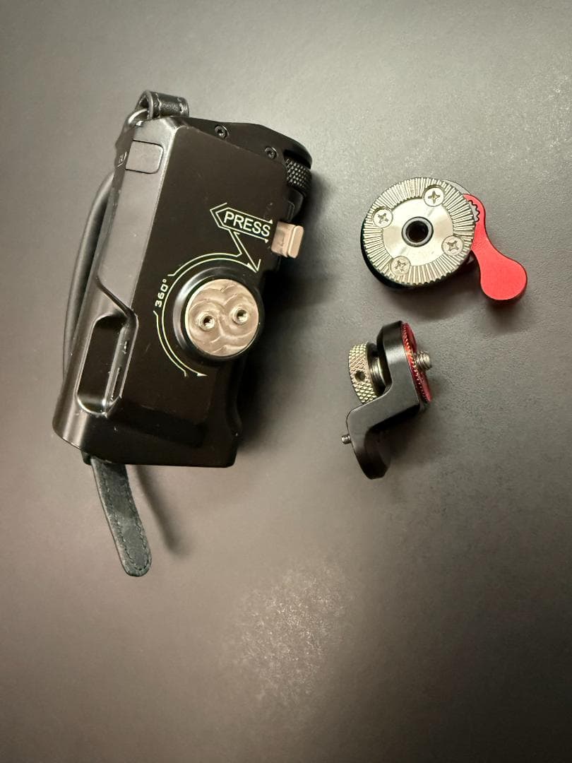 ビデオカメラ Tiltaing Left Side Advanced Focus Handle Tiltaing Left Side Advanced Focus Handle (F570