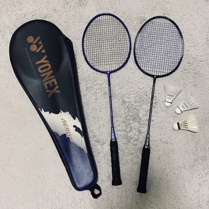 バドミントン ラケット YONEX AEROTUS60・85 2本セット - メルカリ