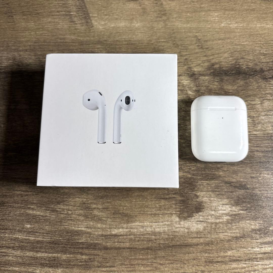 AirPods本体 ホワイト 第二世代 - メルカリ