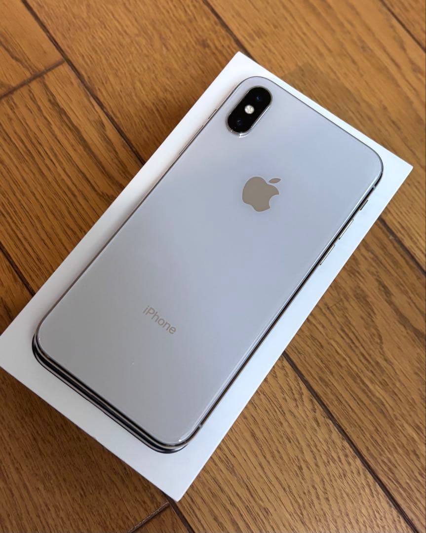 Apple iPhone X シルバー 本体 64GB - メルカリ