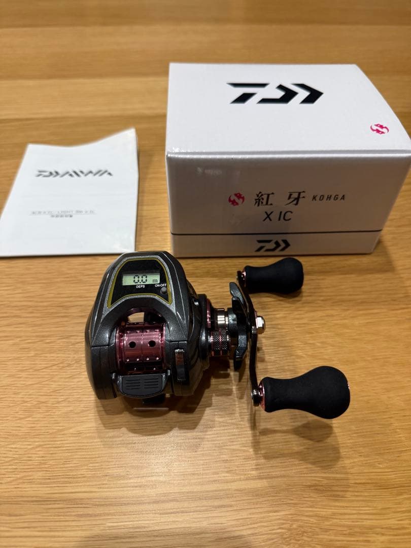 ダイワ 19 紅牙 X IC (右ハンドル) カウンター付き小型両軸リール