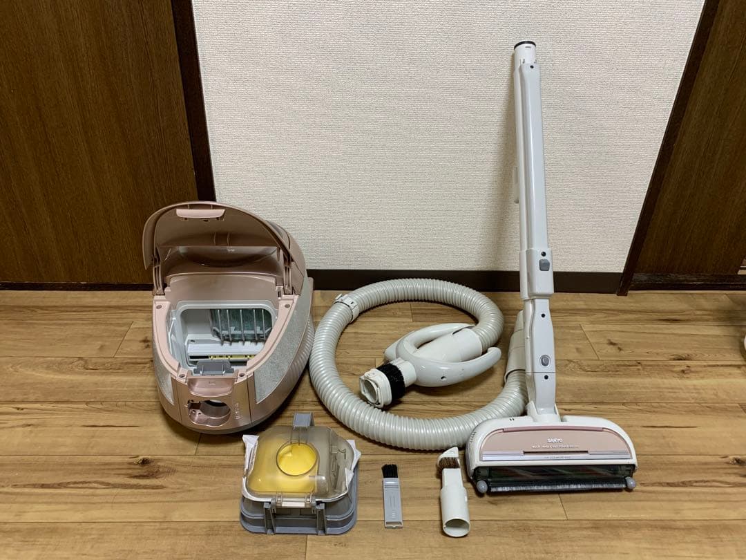 SANYO SC-XD10L-P 2010年製 サイクロン掃除機 - メルカリ