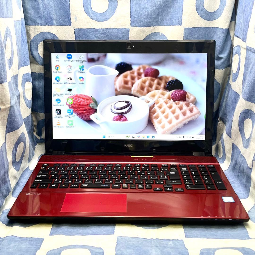快適SSD☆大人気赤ノートPC♪ブルーレイ&カメラ！第7世代！Windows11