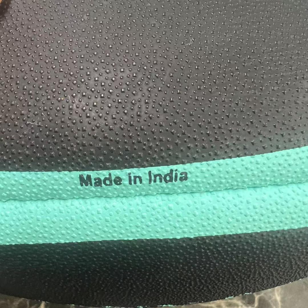 <希少> Tiffany&Co. ティファニー ラグビーボール 数量限定品 希少> Tiffany&Co. ティファニー ラグビーボール 数量限定品 - メルカリ