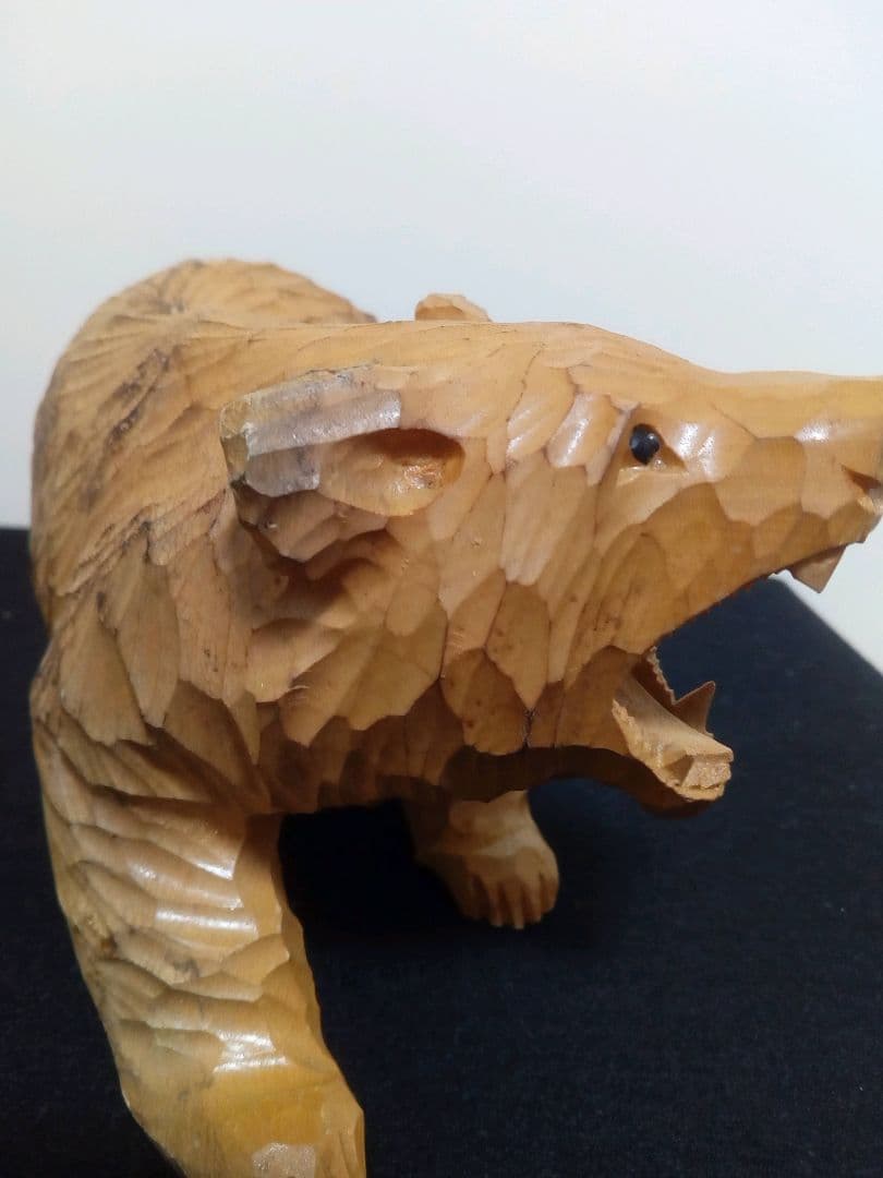 名工 四代目 忠行 木彫り熊 2体セット 一刀彫 旭川 吠え熊八雲 抽象