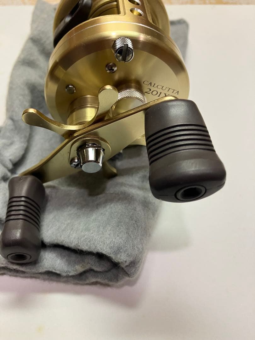 古いシマノカルカッタ 201XT 美品SHIMANO CALCUTTA メガバス - メルカリ