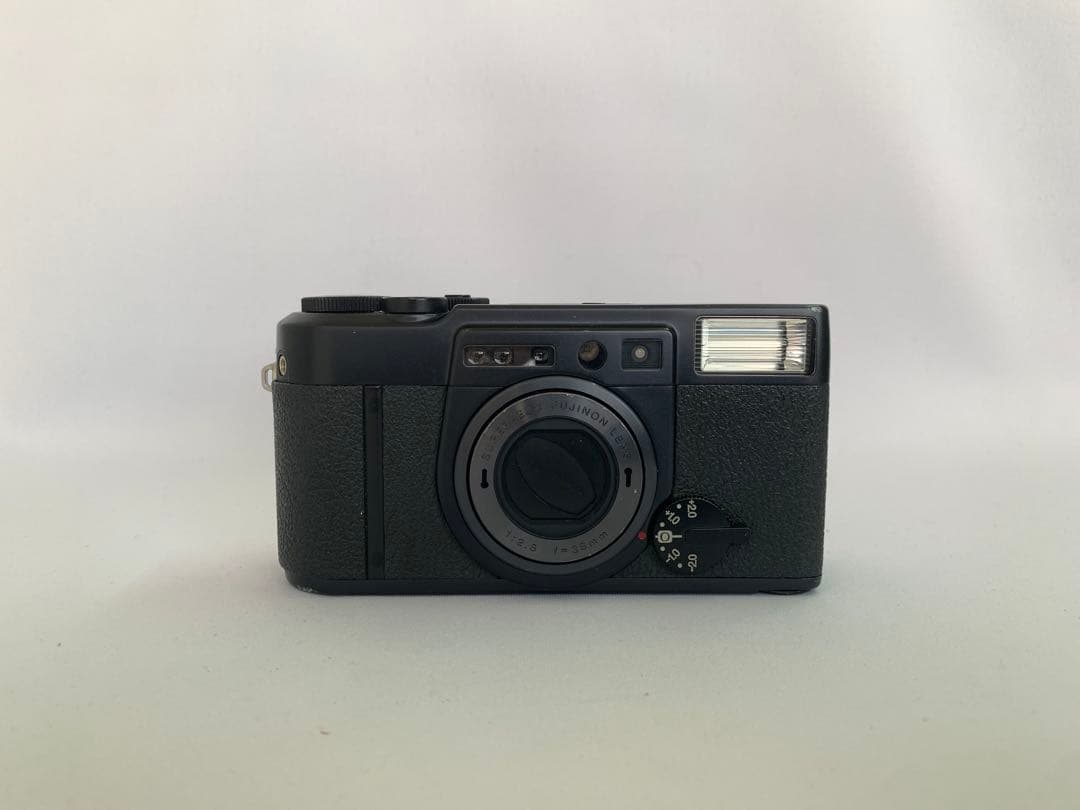 Fujifilm Klassic S コンパクトフィルムカメラ おいしいカメラ#003】FUJIFILM 魅惑のコンパクト | THE MAP TIMES
