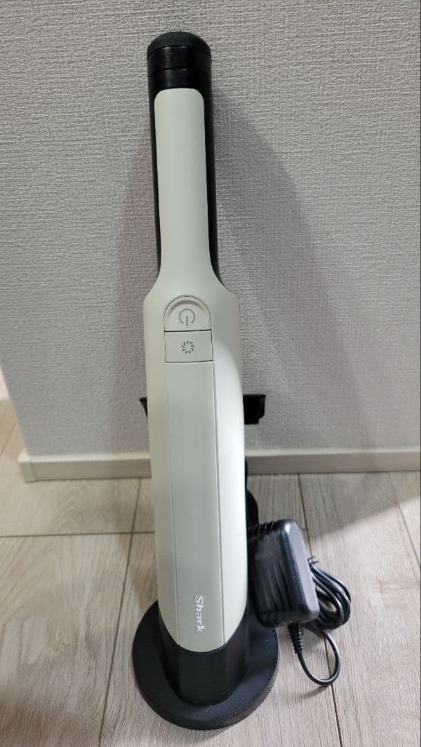 Shark 充電式ハンディクリーナー WV321JWH Amazon | 【Amazon.co.jp限定】 Shark シャーク 掃除機 ハンディ