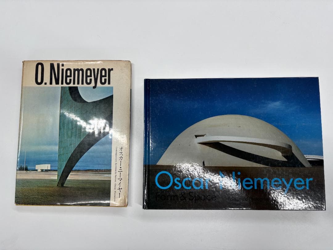 オスカー・ニーマイヤー 形と空間 Form&Space - メルカリ