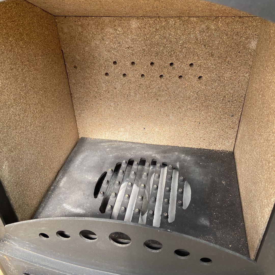 送料込み〉鋼鉄製 室内用 薪ストーブ コーナン DL008 - メルカリ