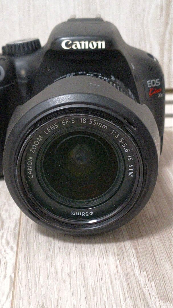 EOS KISS X4 本体 標準レンズ、ズームレンズセット