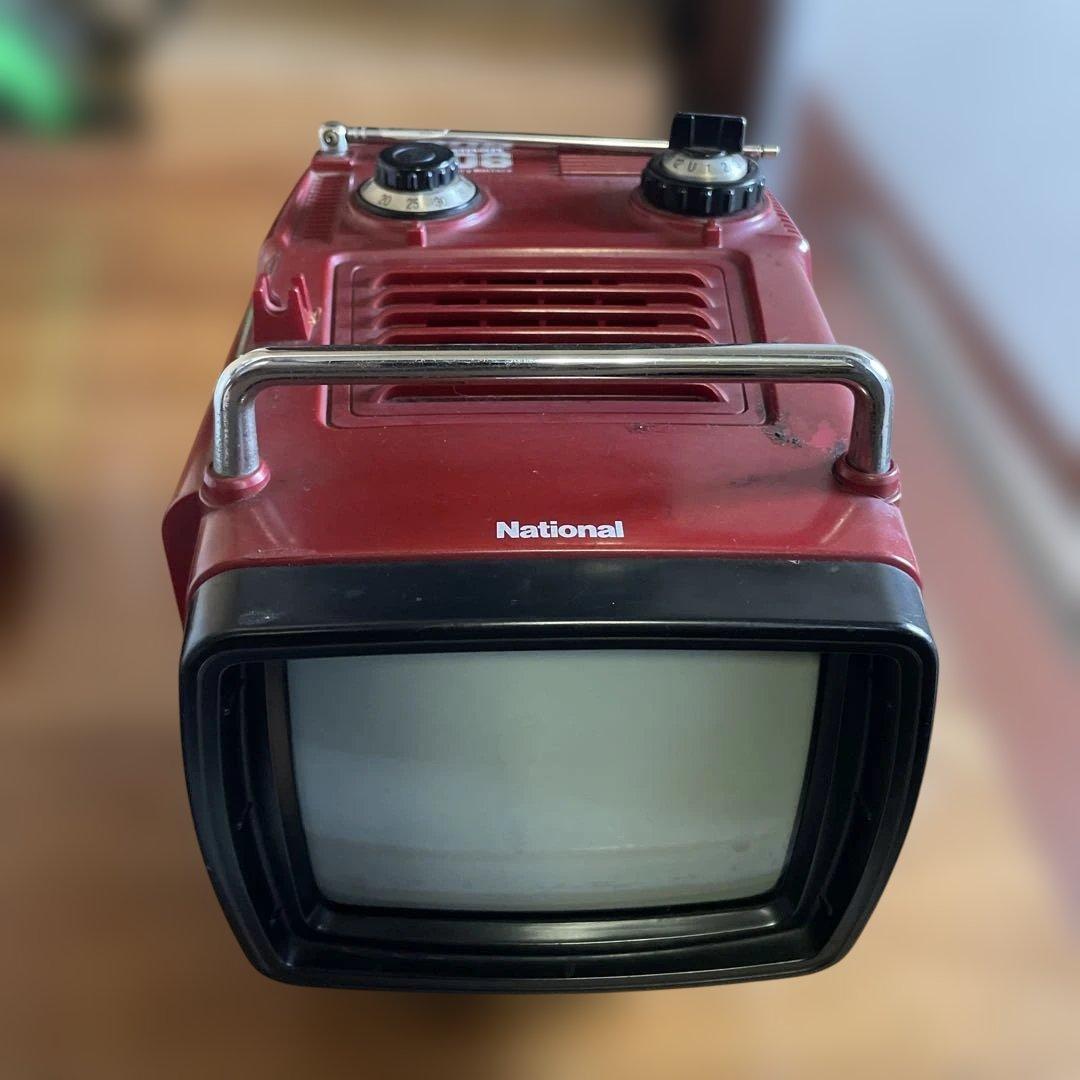 National Sportsman 808 赤いブラウン管テレビ National Sportsman 808 赤いブラウン管テレビ - メルカリ