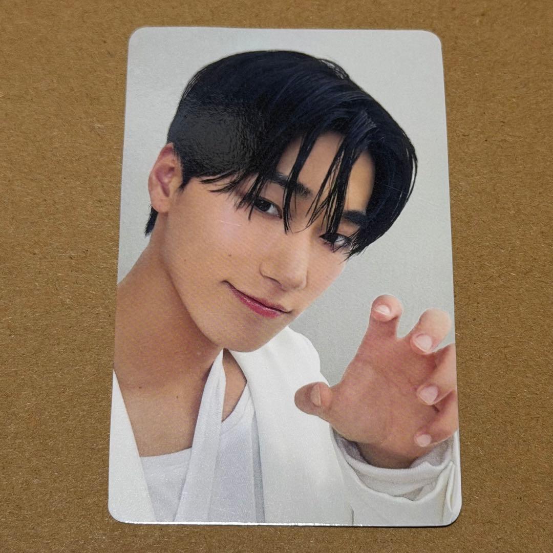 サン トレカ 愛知 会場 Ashes to Light ATEEZ 1 - メルカリ