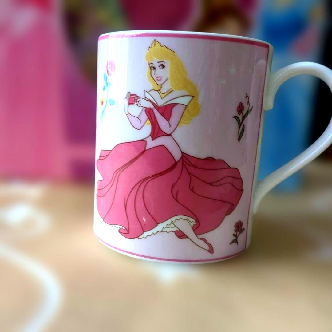 新品未使用 ロイヤルドルトン ディズニープリンセス オーロラ姫食器