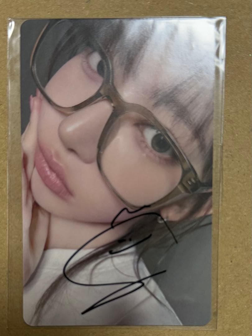 HOT 直筆サイン weverse サクラ ルセラフィム 宮脇咲良 サクラ 直筆サイン入り インスタントフォト
