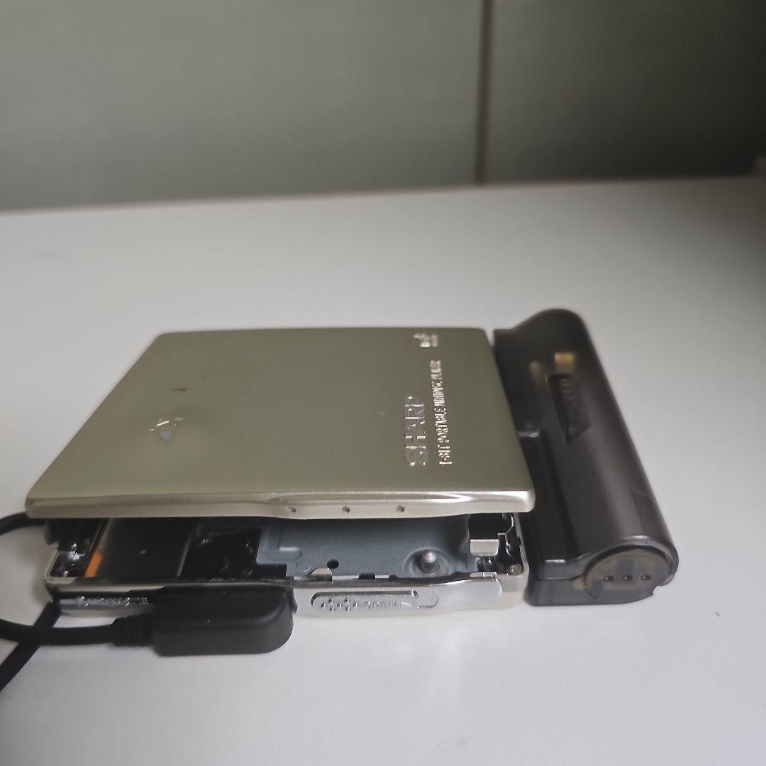 SHARP ポータブルMDプレーヤー シルバー MD-DS9-N - メルカリ