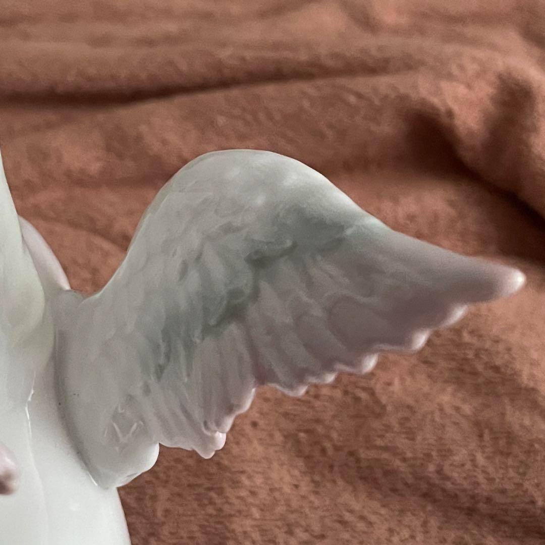 海外限定】 リアドロ Lladro No.6242 小鳥と遊ぶペガサス 陶磁器