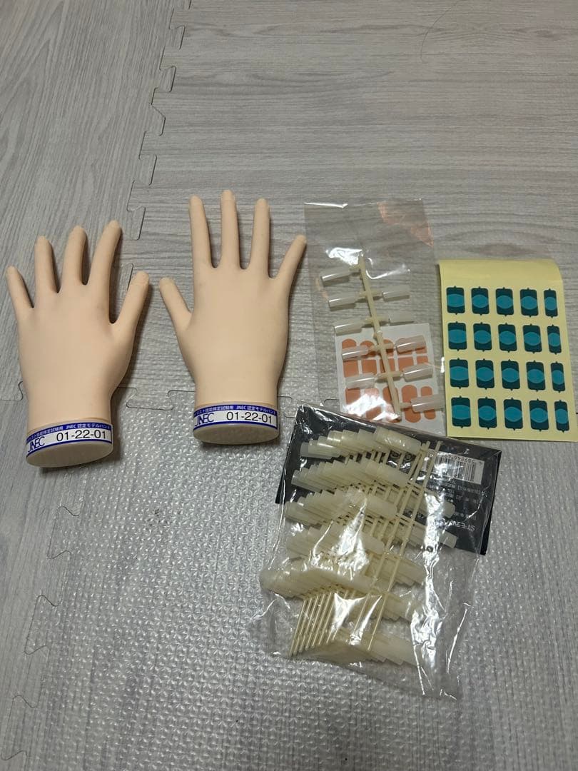 ネイリスト技能検定試験用 JNEC認定モデルハンド 骨折なし - メルカリ