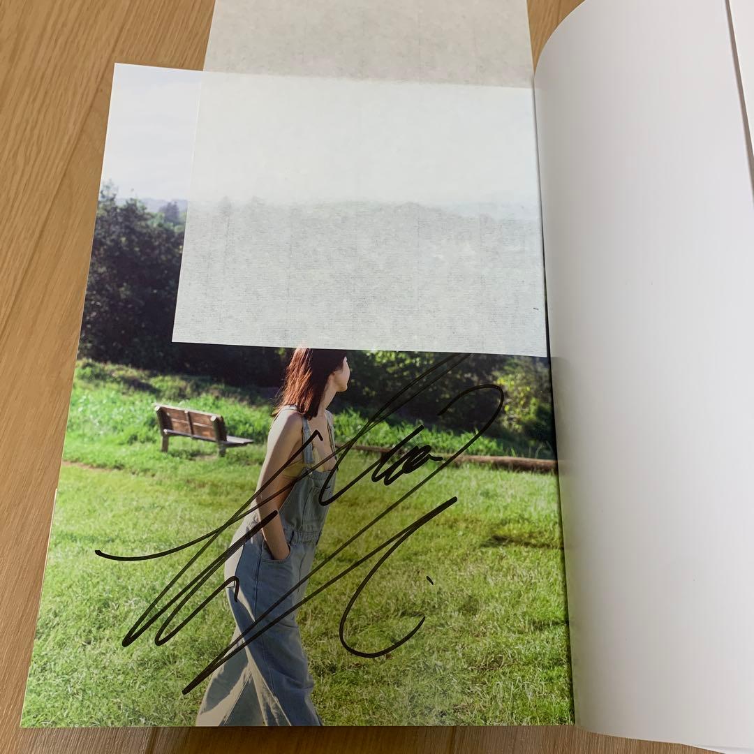 菊地姫奈 3rd 写真集 memory サイン入り 1st はばたき - メルカリ